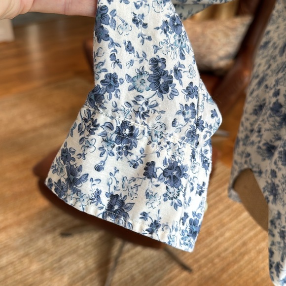 Ralph Lauren Floral Button Down - Picture 5 of 10